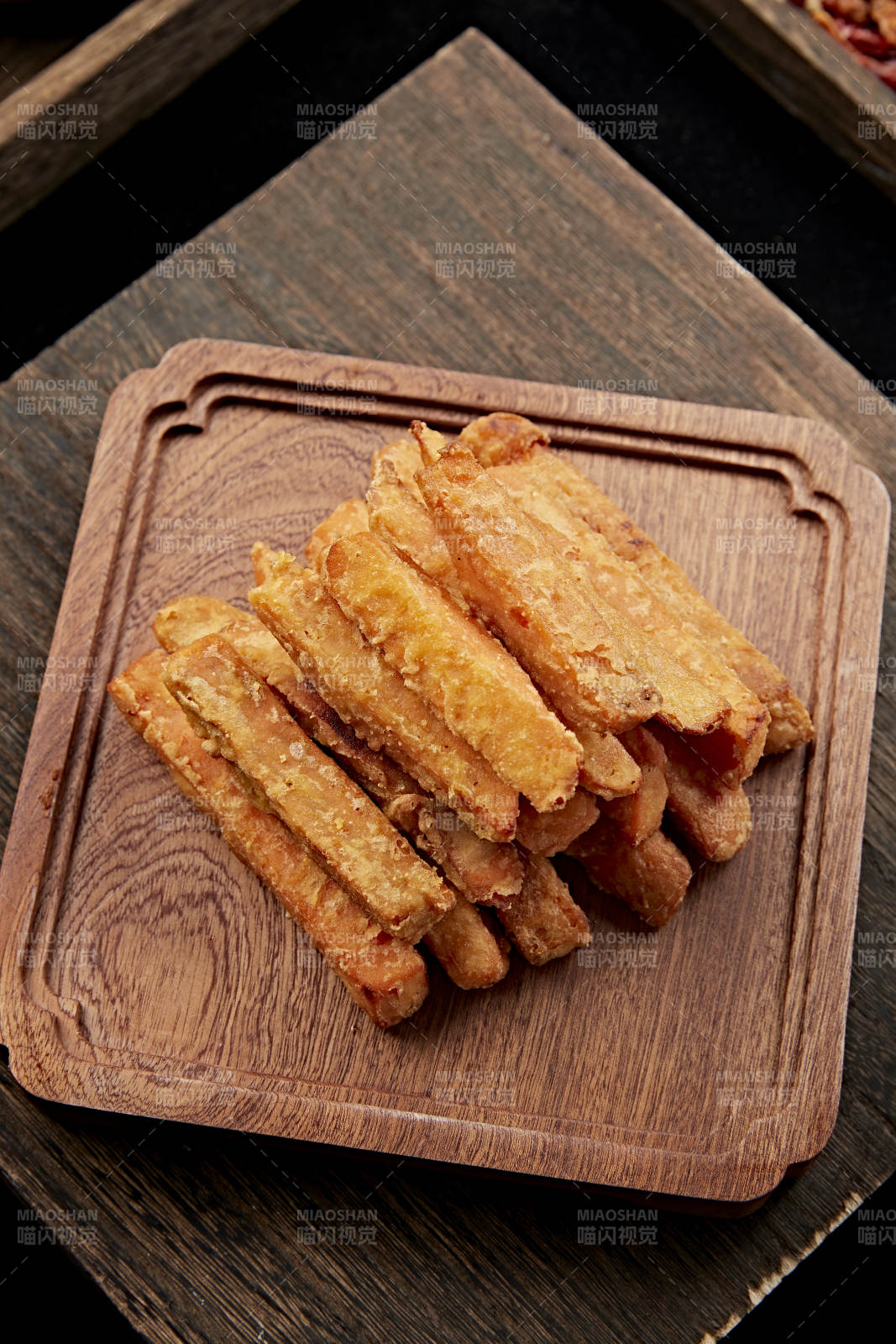 油炸美味地瓜薯条图片