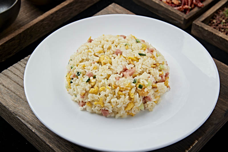 美味火腿鸡蛋蛋炒饭图片