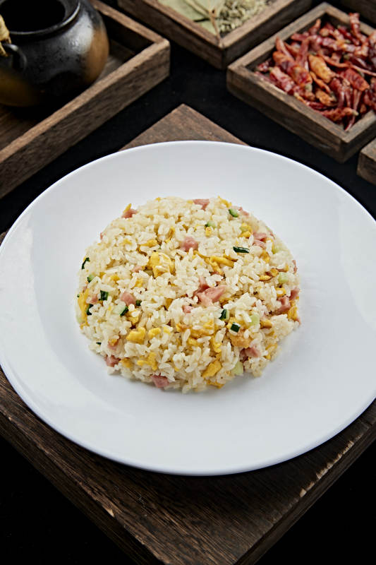 美味火腿鸡蛋蛋炒饭图片