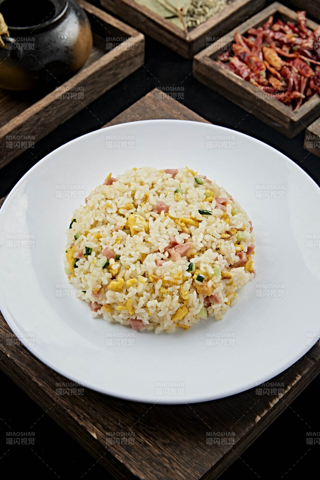 美味火腿鸡蛋蛋炒饭图片