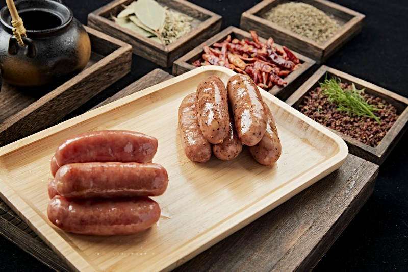 风味鹅卵石烤台湾纯肉肠图片