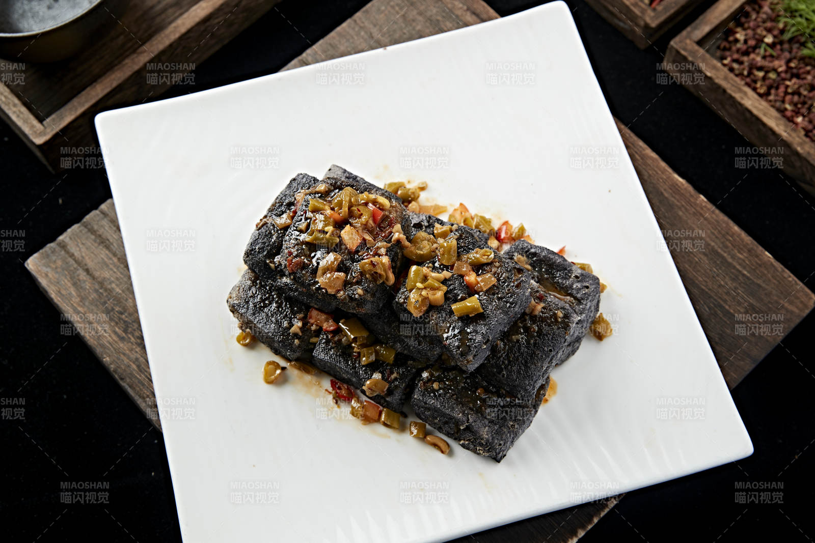 油炸长沙火宫殿臭豆腐图片