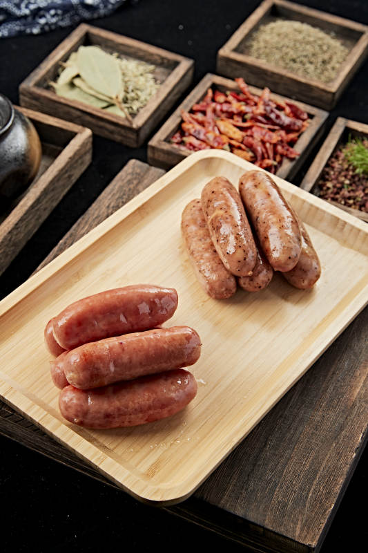 风味鹅卵石烤台湾纯肉肠图片