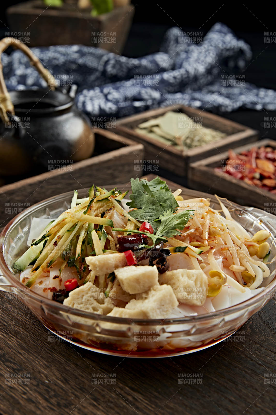 辣味剁椒凉皮图片