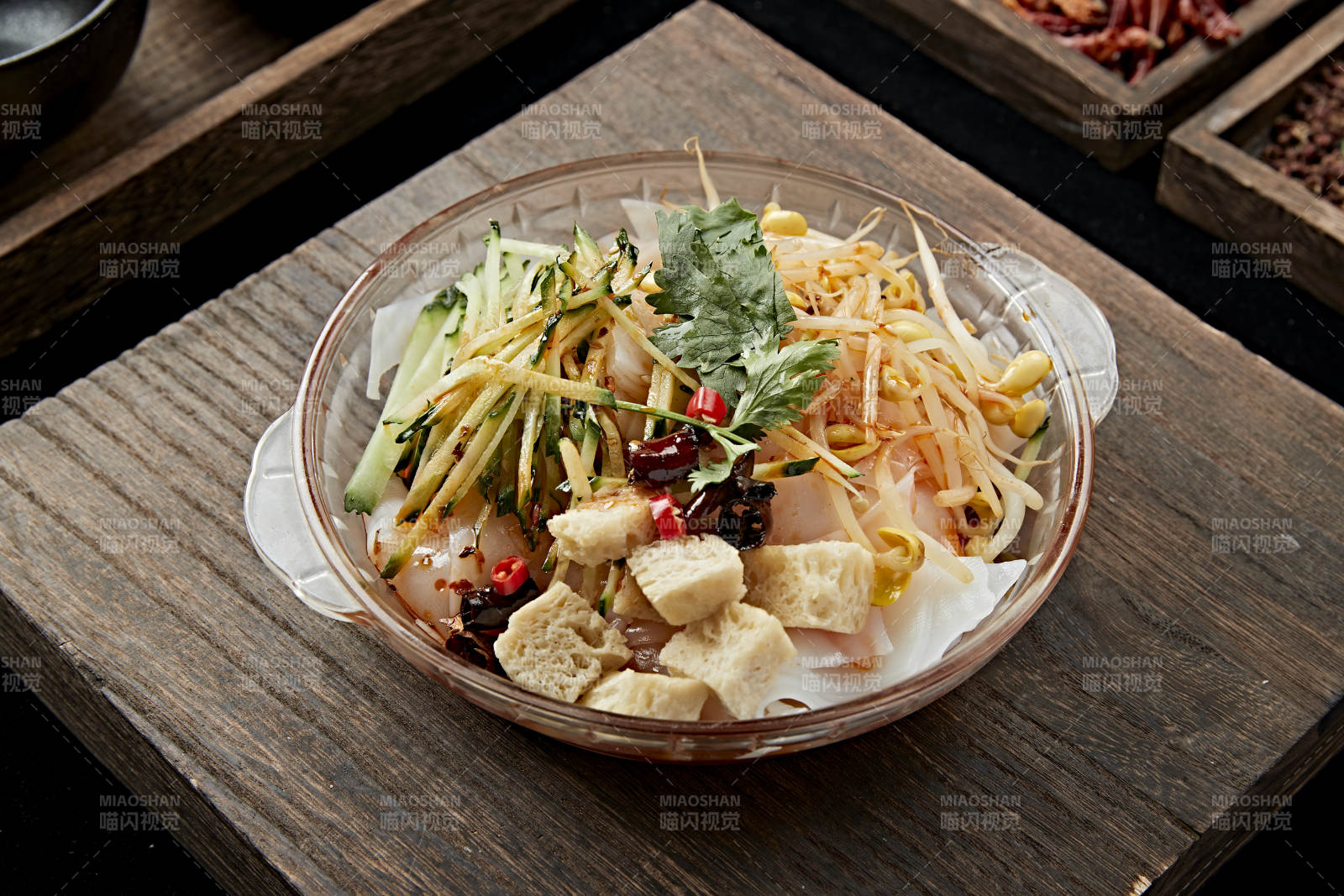 辣味剁椒凉皮图片