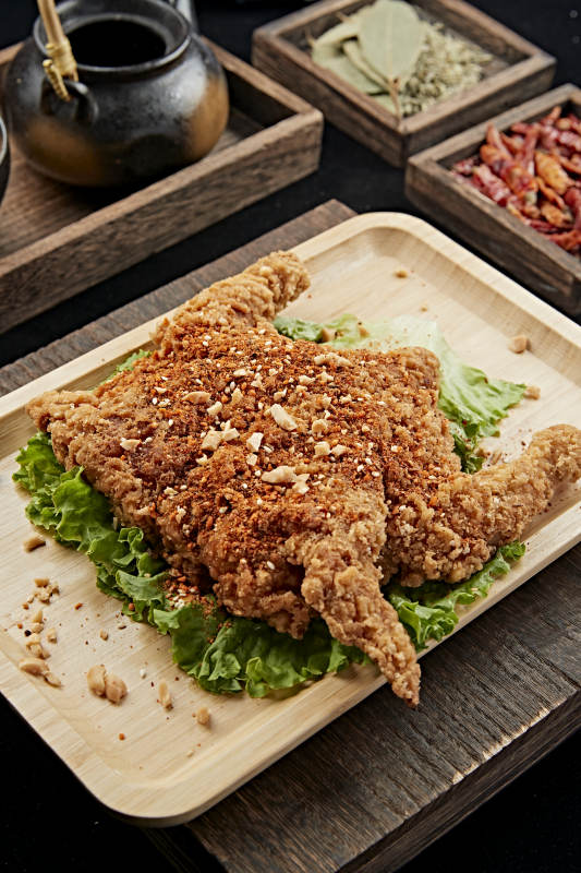 韩式整只炸鸡图片