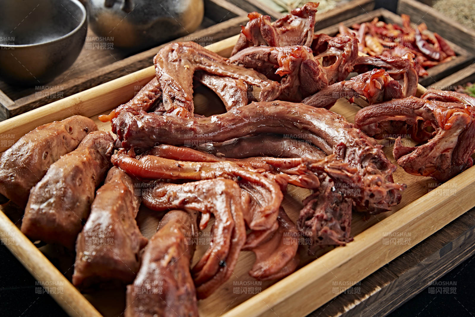 卤味鸭货拼盘图片