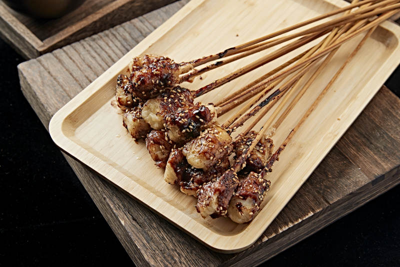 刷酱炭烤美味豆腐糕图片