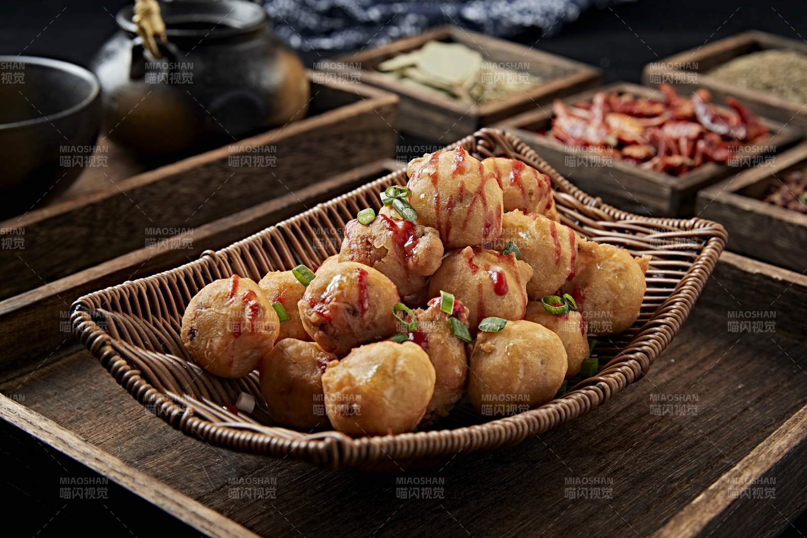 日料小吃章鱼丸子图片