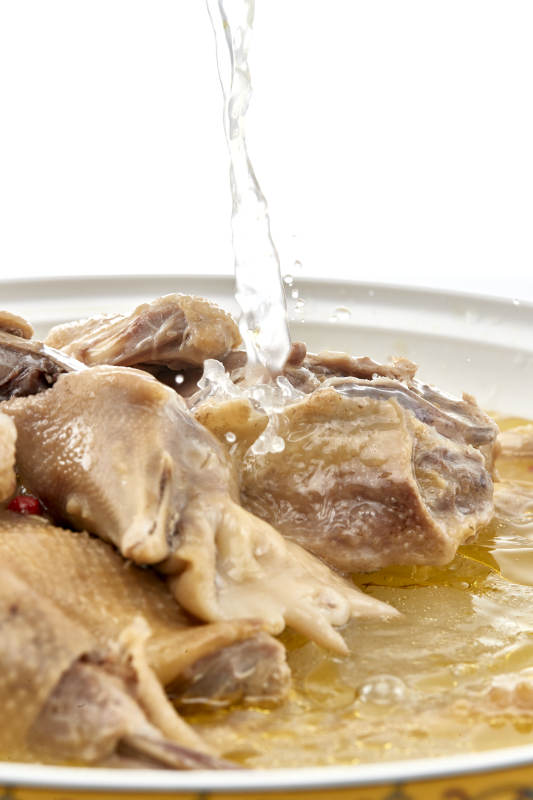 滋补枸杞红枣老鸡汤图片