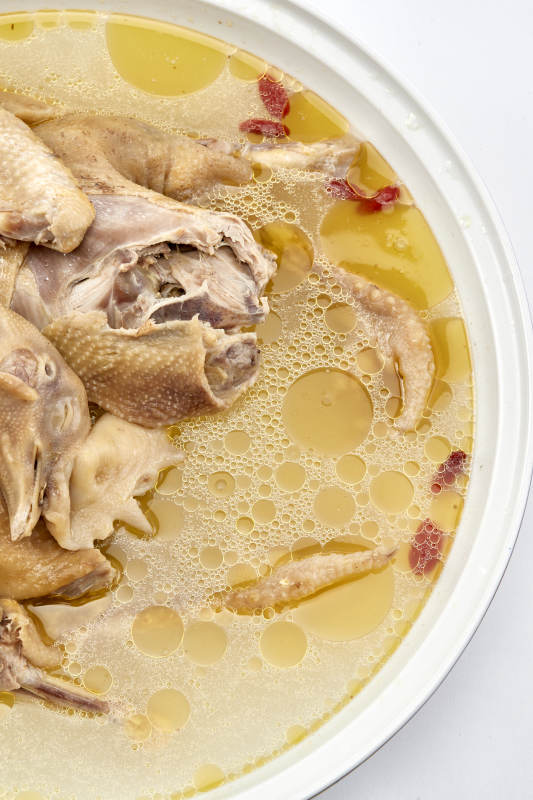 滋补枸杞红枣老鸡汤图片