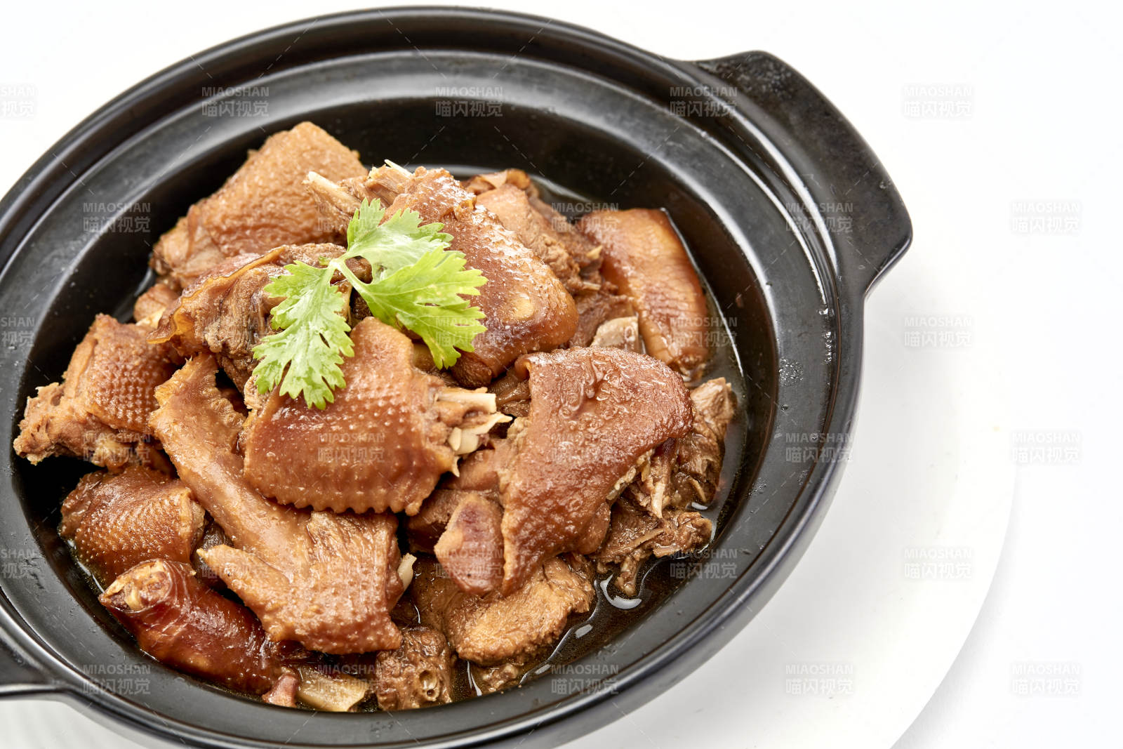 砂锅酱香鸡图片