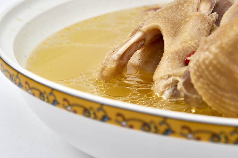 滋补枸杞红枣老鸡汤图片