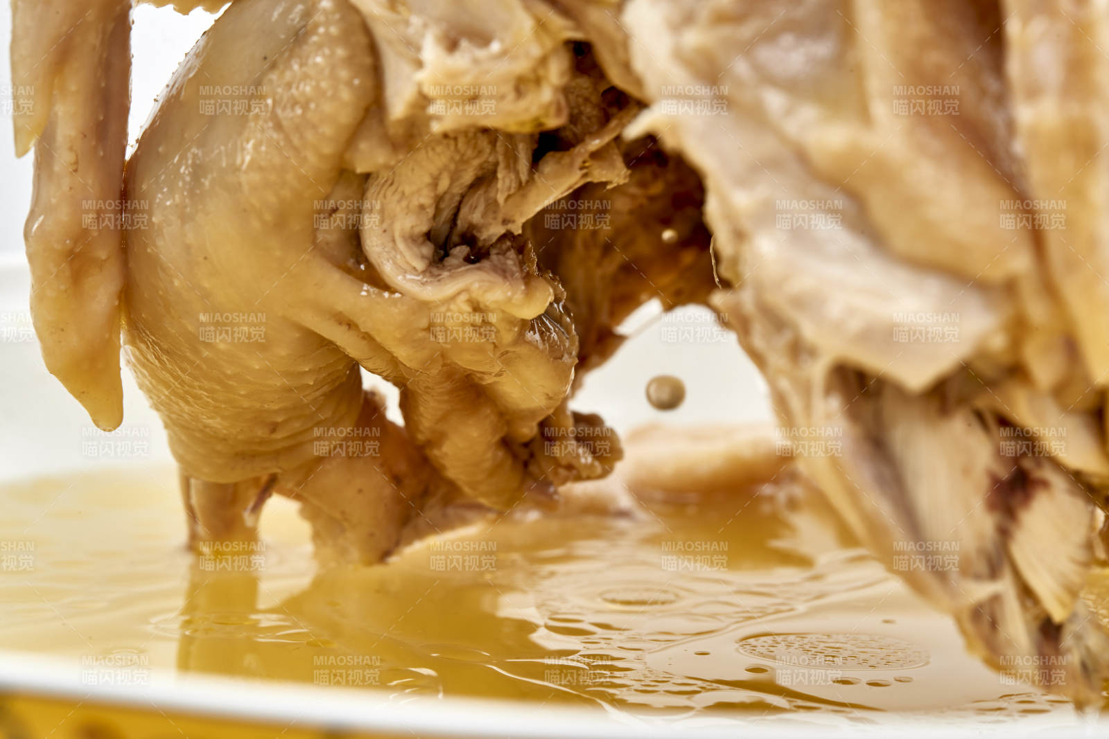 滋补枸杞红枣老鸡汤图片