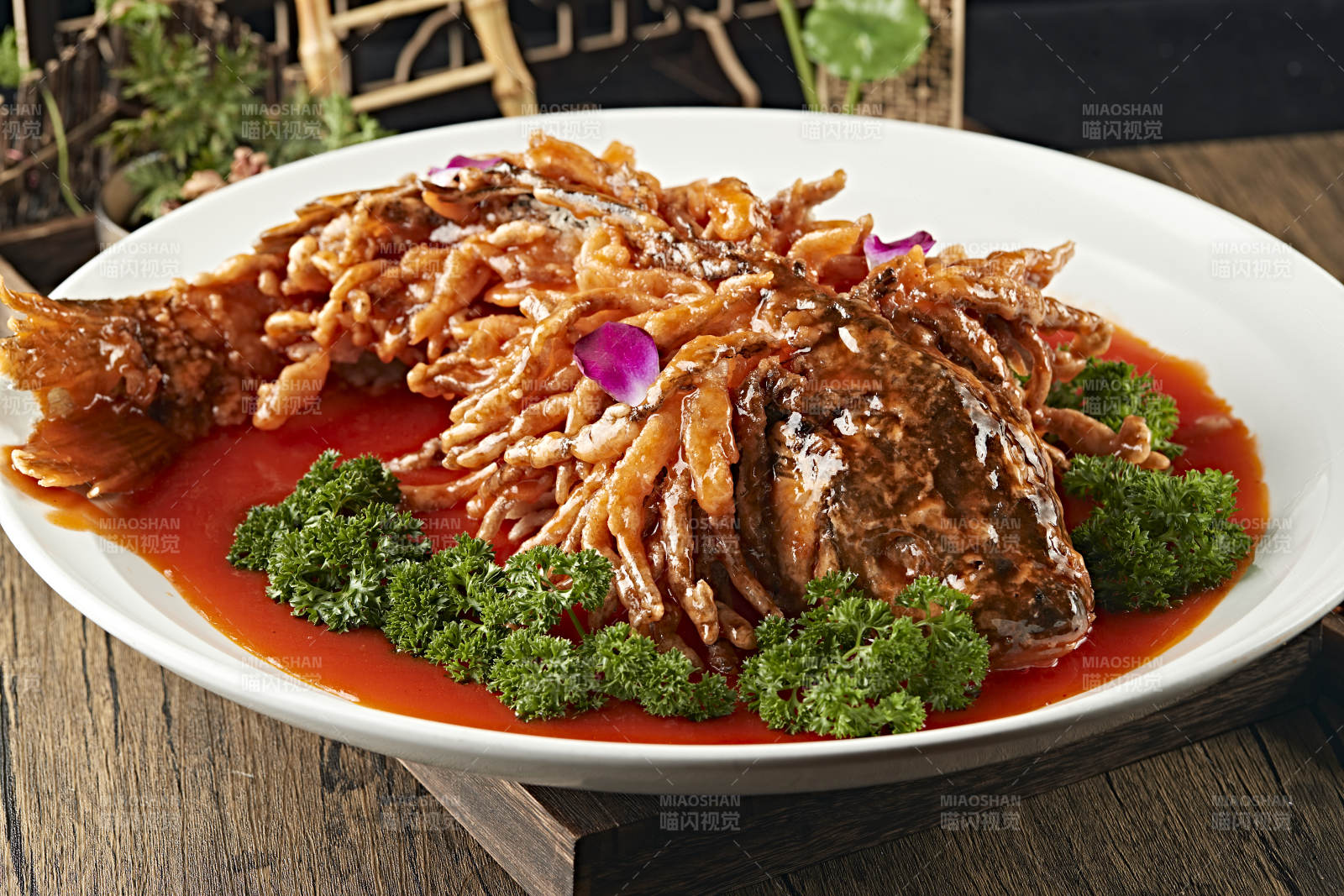 河北名菜金毛狮子鱼图片