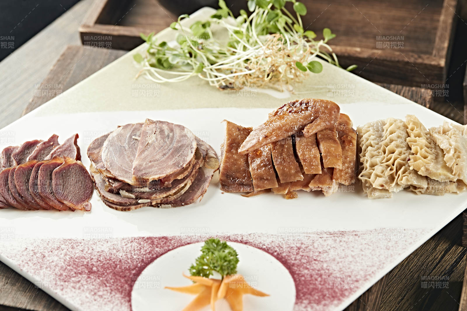 传统卤水拼盘图片