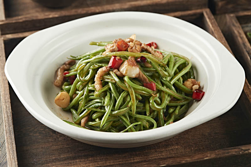 砂锅蒜香五花肉焗豆角丝图片