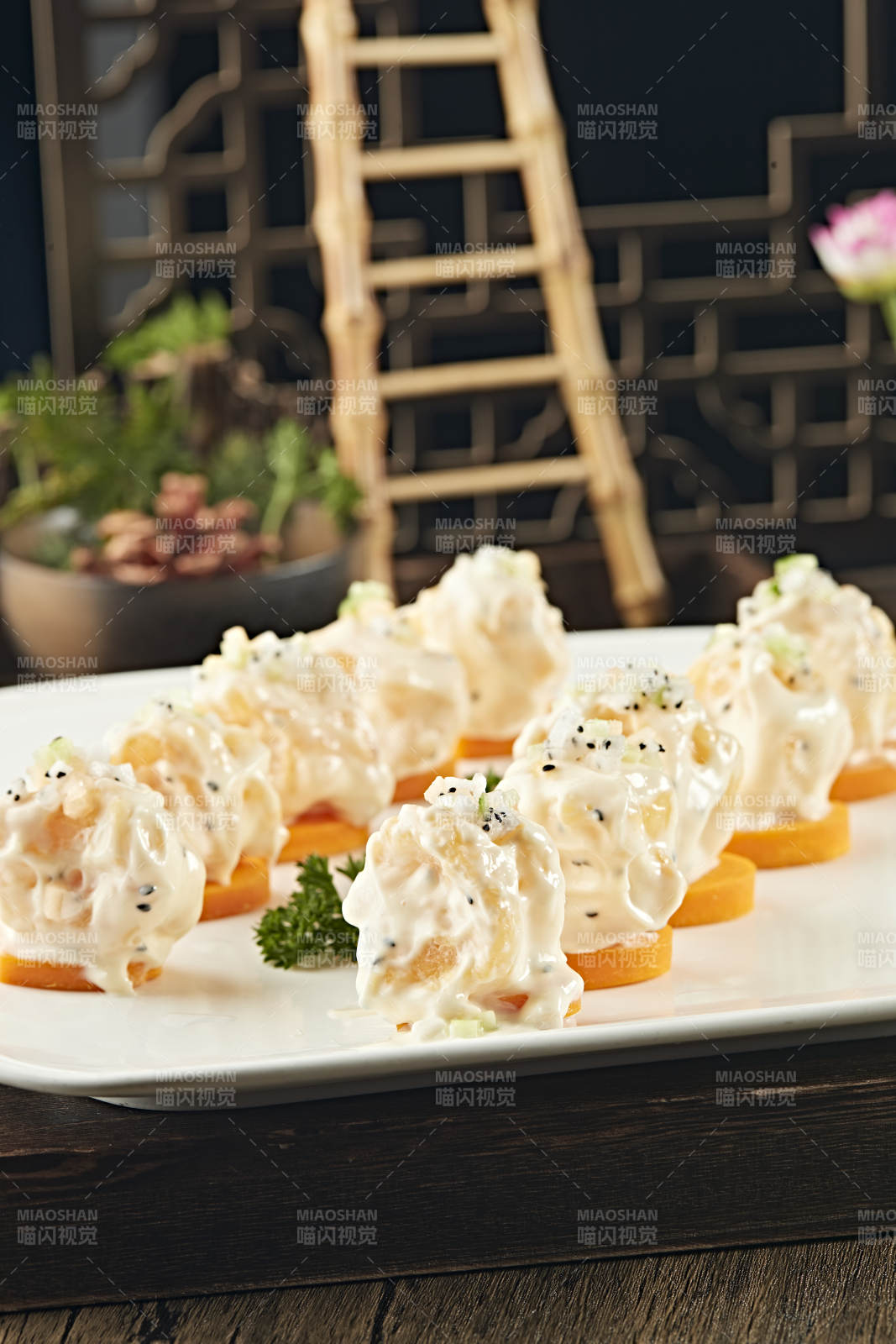 新派川菜芝士大虾球图片