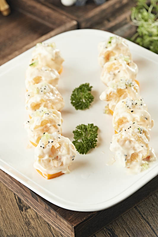 新派川菜芝士大虾球图片