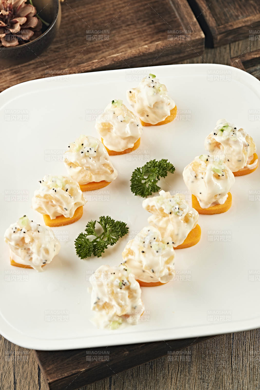 新派川菜芝士大虾球图片