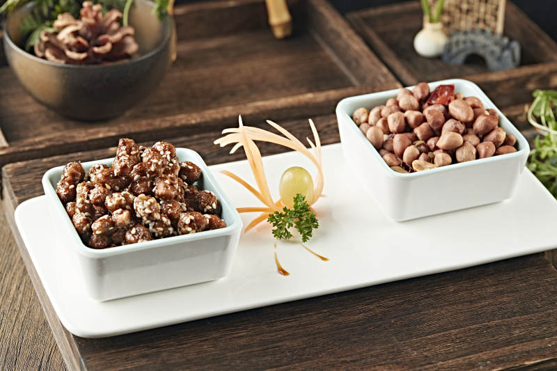 双味果仁花生米图片