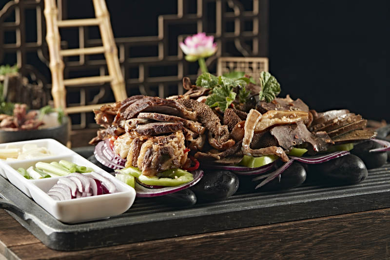 铁板炙子烤猪杂图片