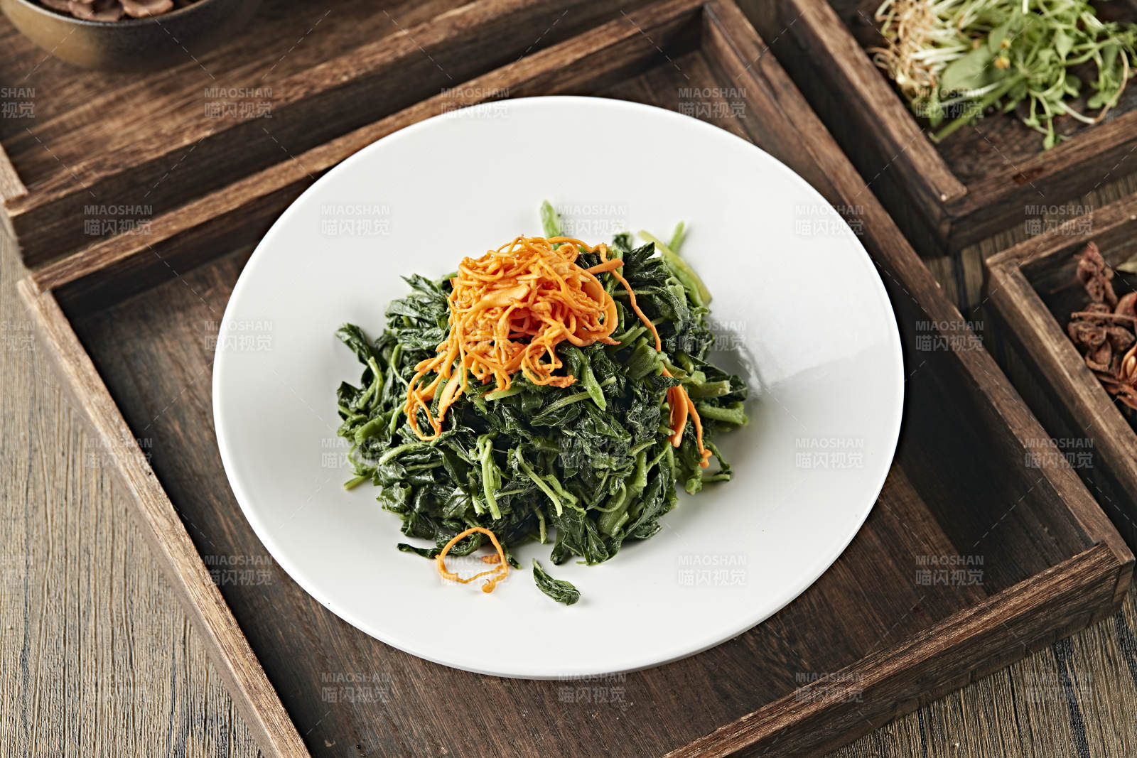 虫草花凉拌鸡毛菜图片