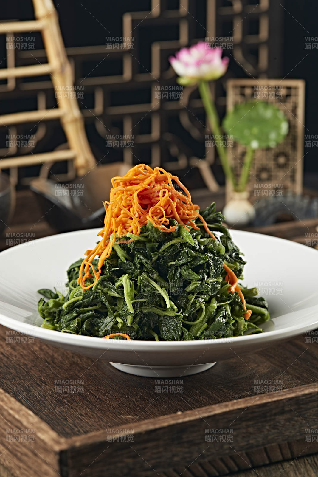 虫草花凉拌鸡毛菜图片