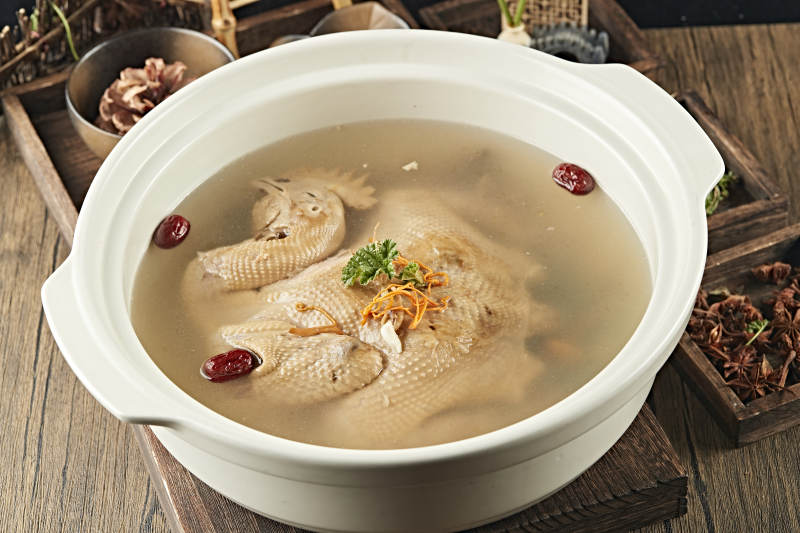 砂锅炖老母鸡图片