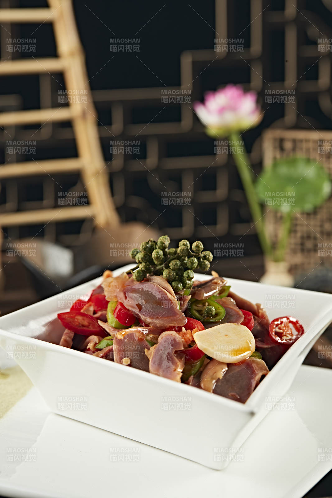 美味凉菜椒麻鸡胗片图片