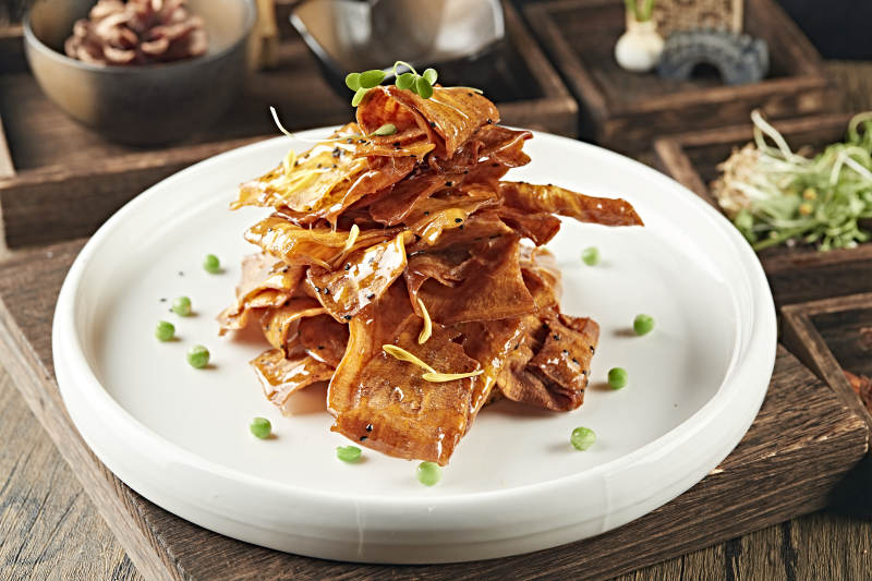 油炸拔丝红薯片图片