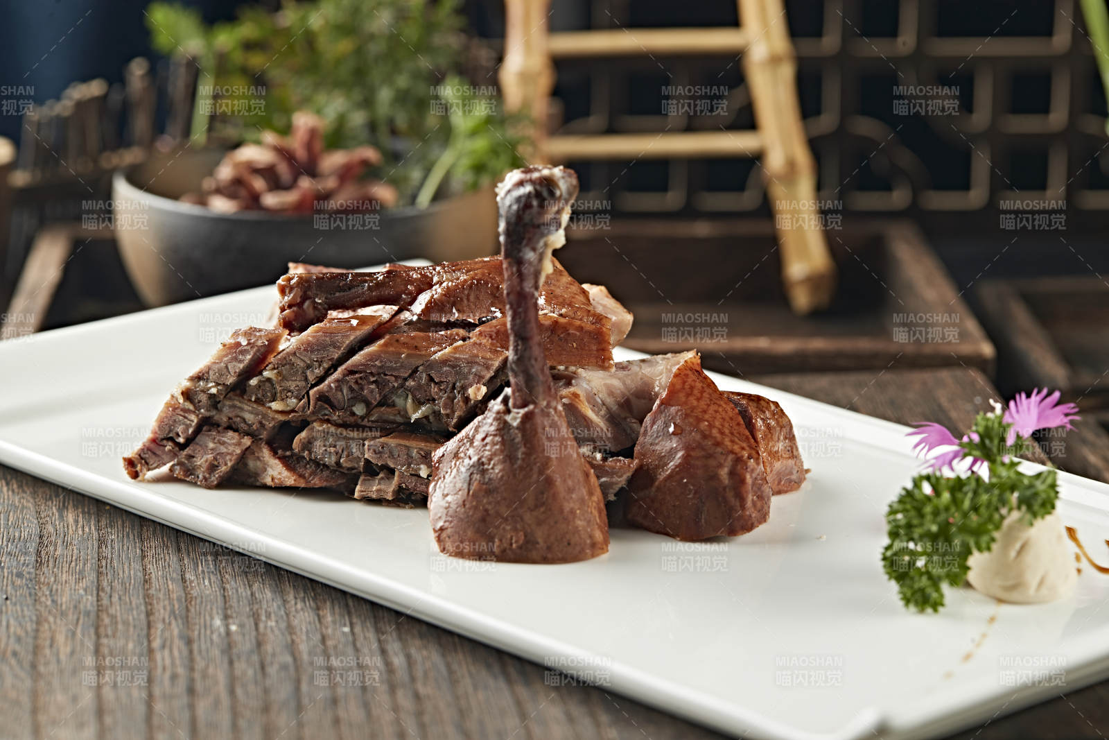 半只美味德州扒鸡图片