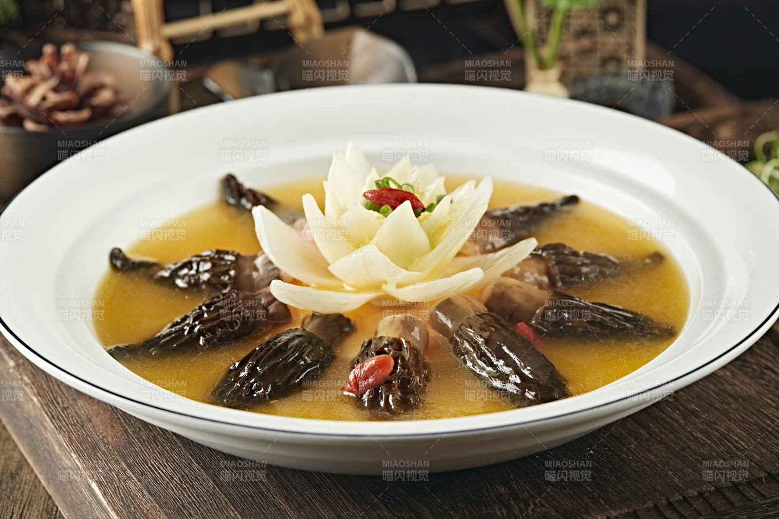 上汤枸杞羊肚菌图片