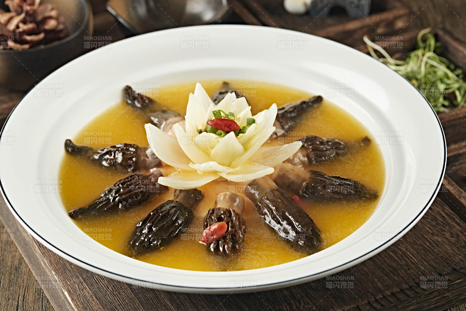 上汤枸杞羊肚菌图片