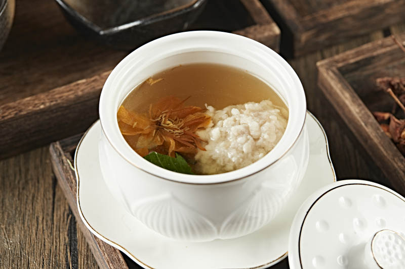 金莲花炖葵花大斩肉狮子头图片