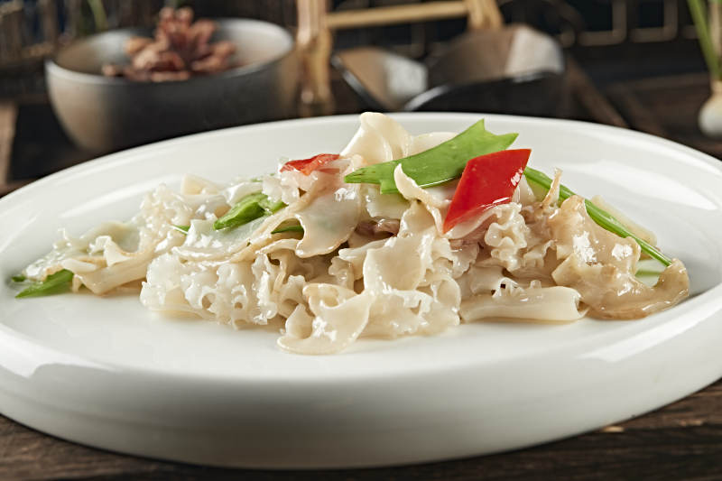 彩椒蜜豆爆螺片图片