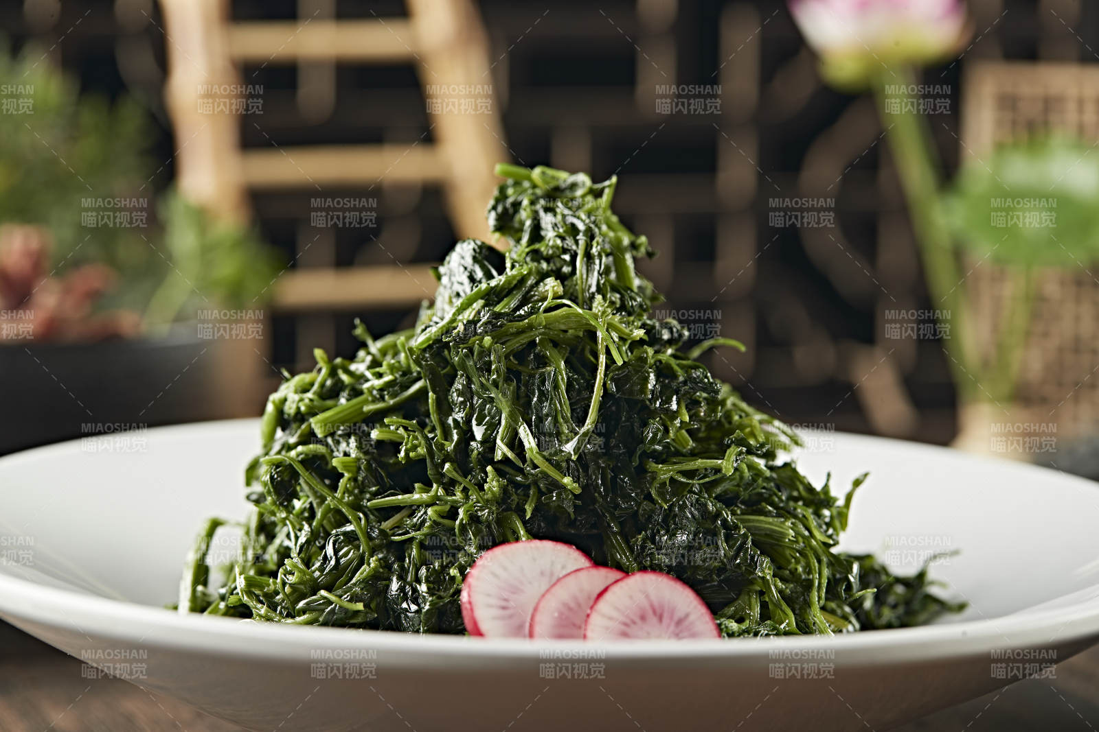 凉拌野生健康野生蕨菜图片