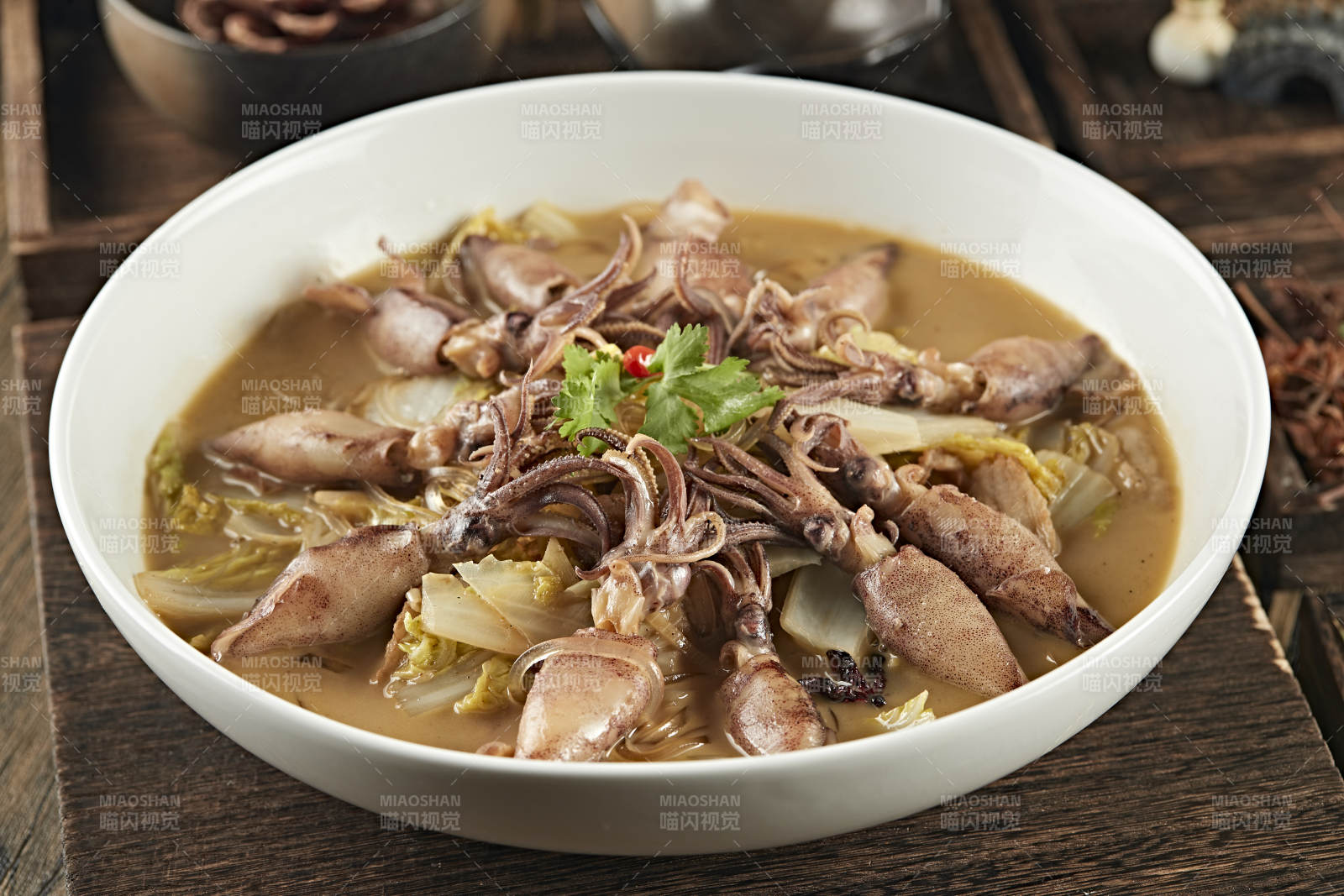 上汤娃娃菜炖墨鱼仔图片