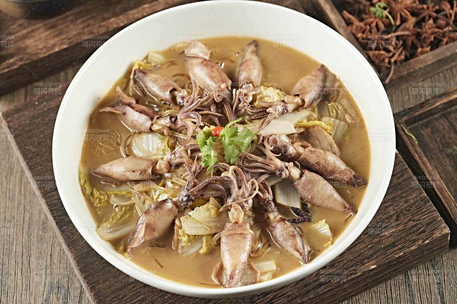 上汤娃娃菜炖墨鱼仔图片