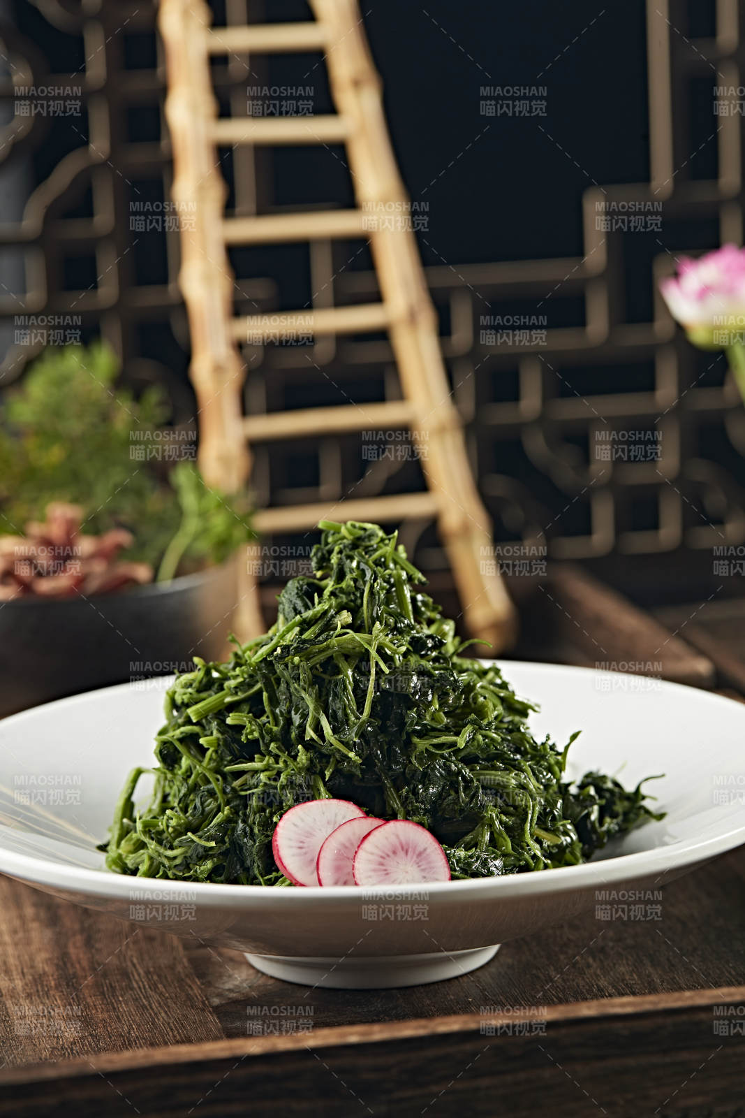 凉拌野生健康野生蕨菜图片