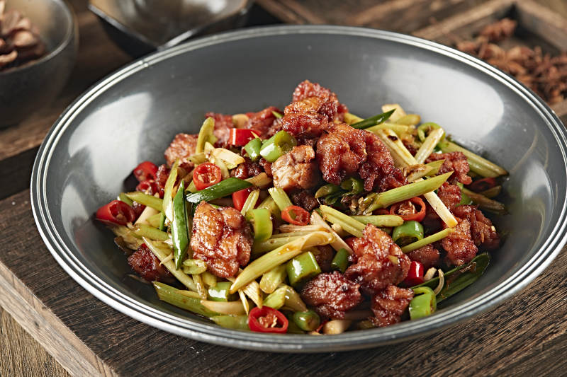 爆辣鸡里蹦图片