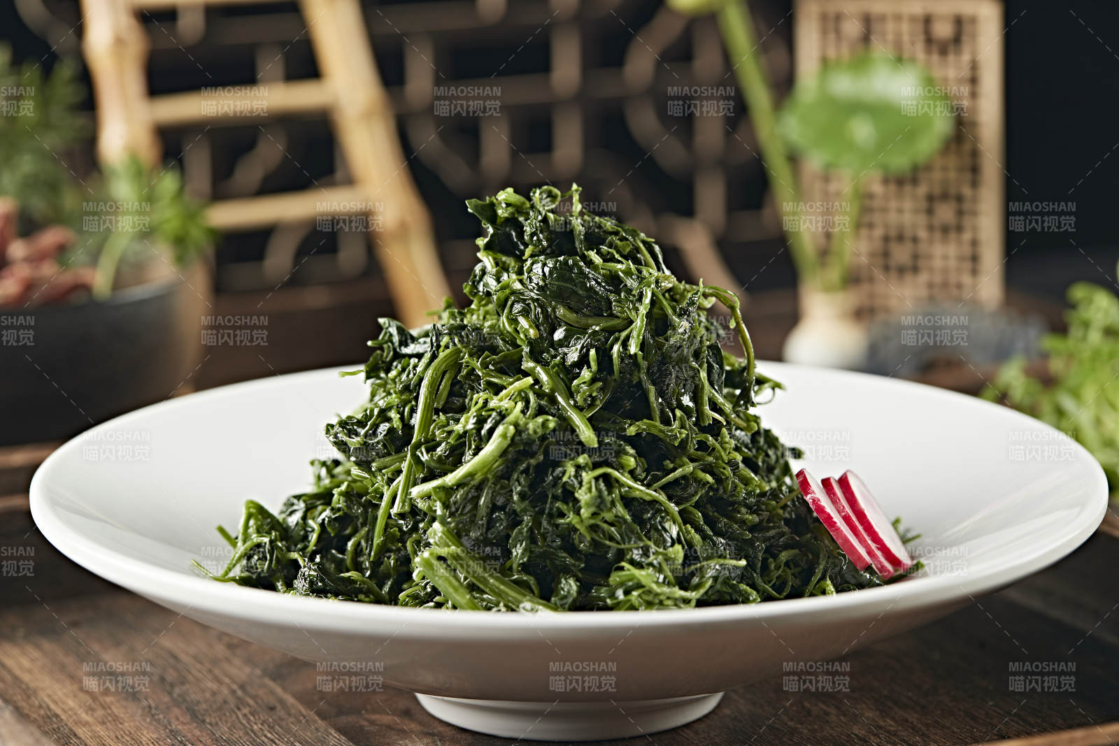 凉拌野生健康野生蕨菜图片