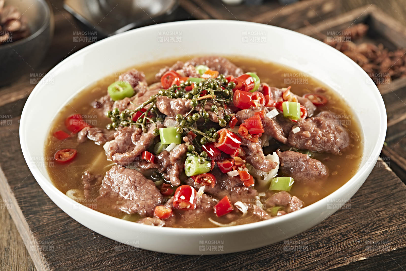 椒麻水煮牛肉图片