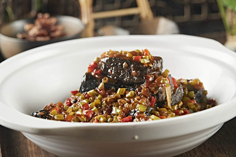 砂锅酸豆角辣酱酿长沙黑臭豆腐图片