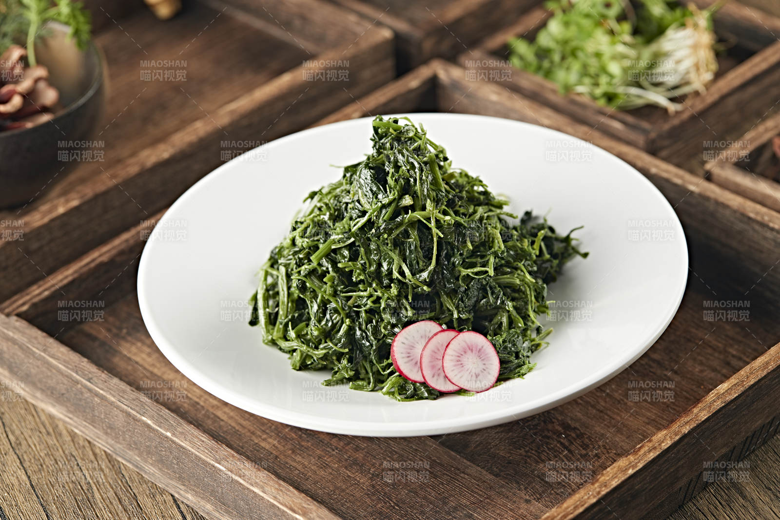 凉拌野生健康野生蕨菜图片