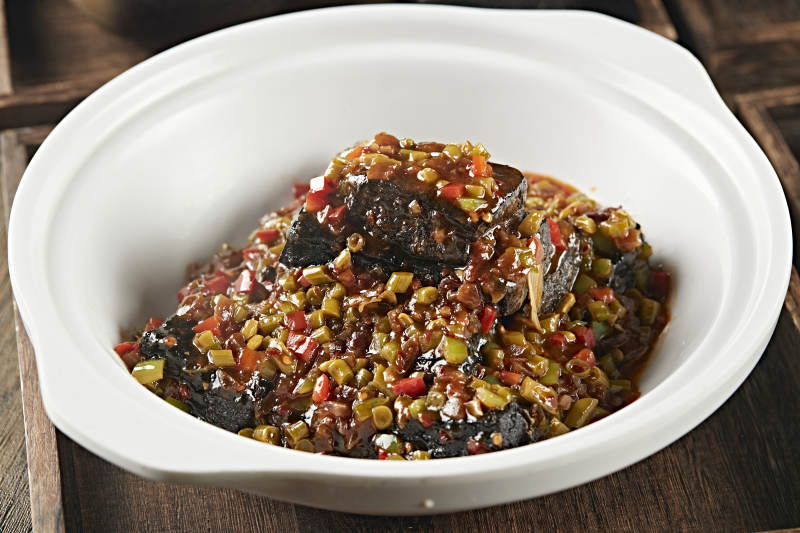 砂锅酸豆角辣酱酿长沙黑臭豆腐图片