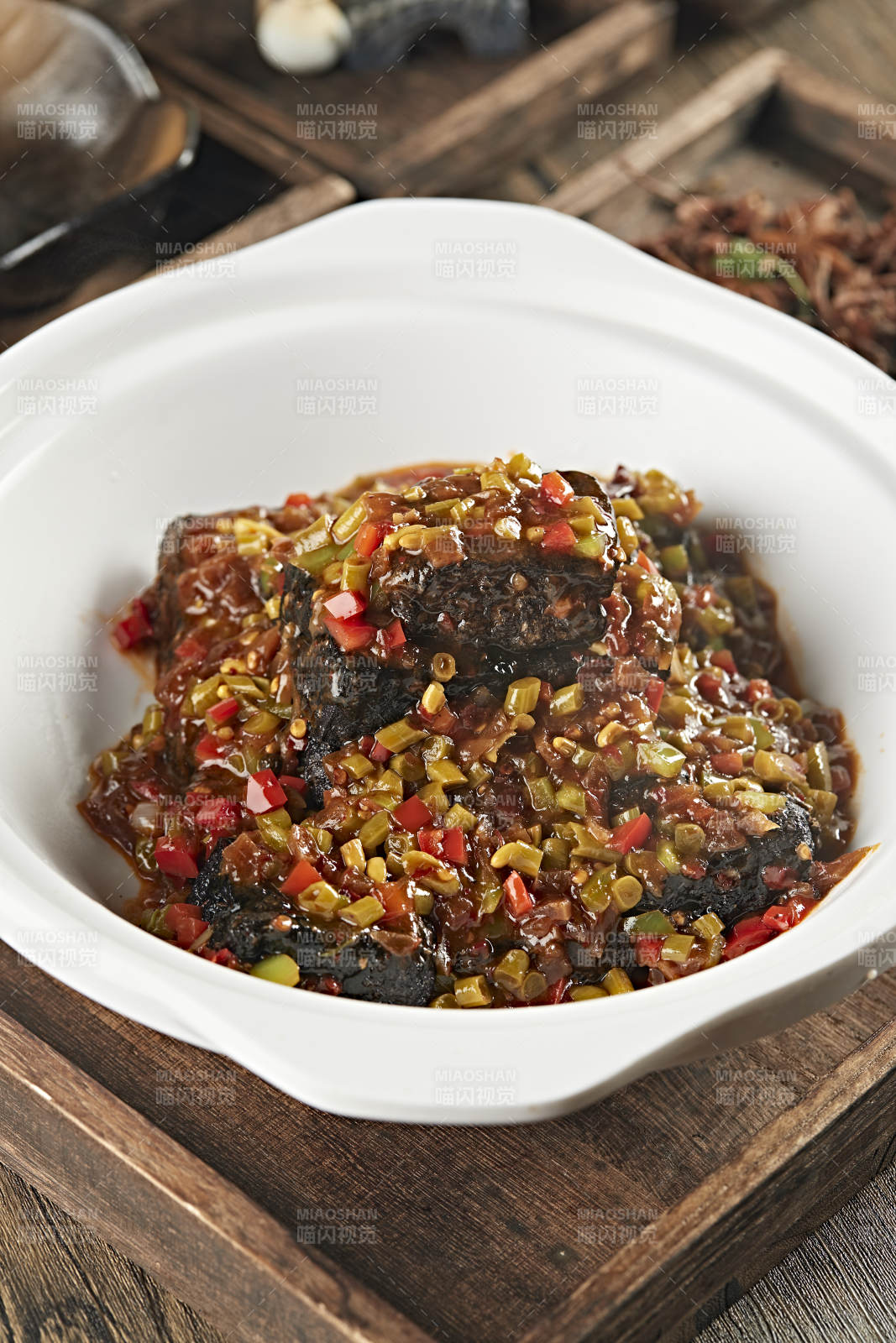 砂锅酸豆角辣酱酿长沙黑臭豆腐图片