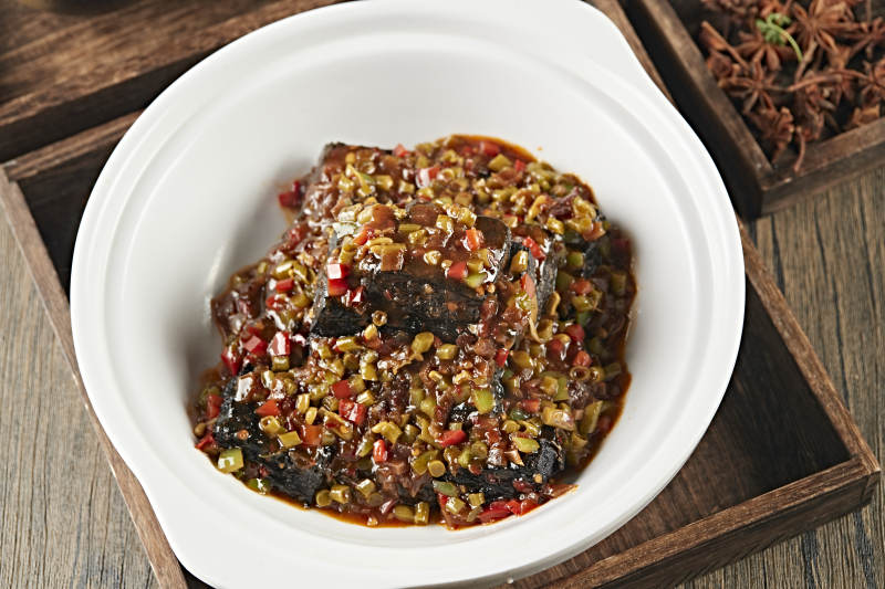 砂锅酸豆角辣酱酿长沙黑臭豆腐图片