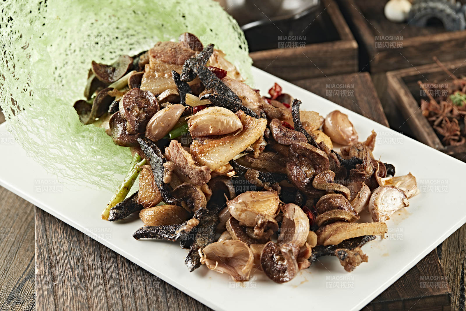 油炸毛蒜猪五花小腰片猪脾片图片