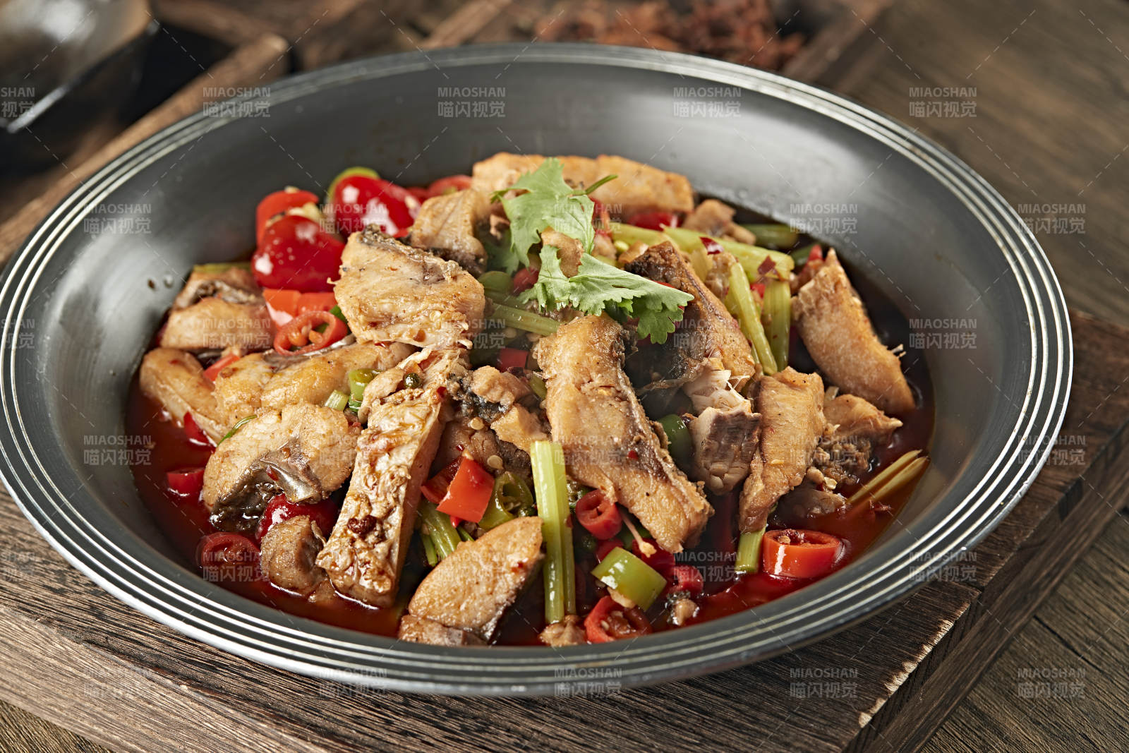 红油泡椒麻辣水煮鱼图片